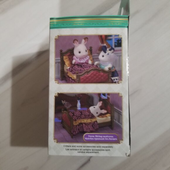 BUNDLE Calico Critters Town Series Designer Studio, Luxury Bed, Fashion Showcase - Picture 8 of 15